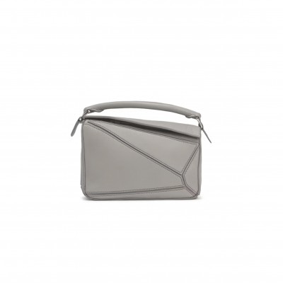 LOEWE MINI PUZZLE EDGE BAG IN CLASSIC CALFSKIN 061838-8 (18*12.5*8cm)